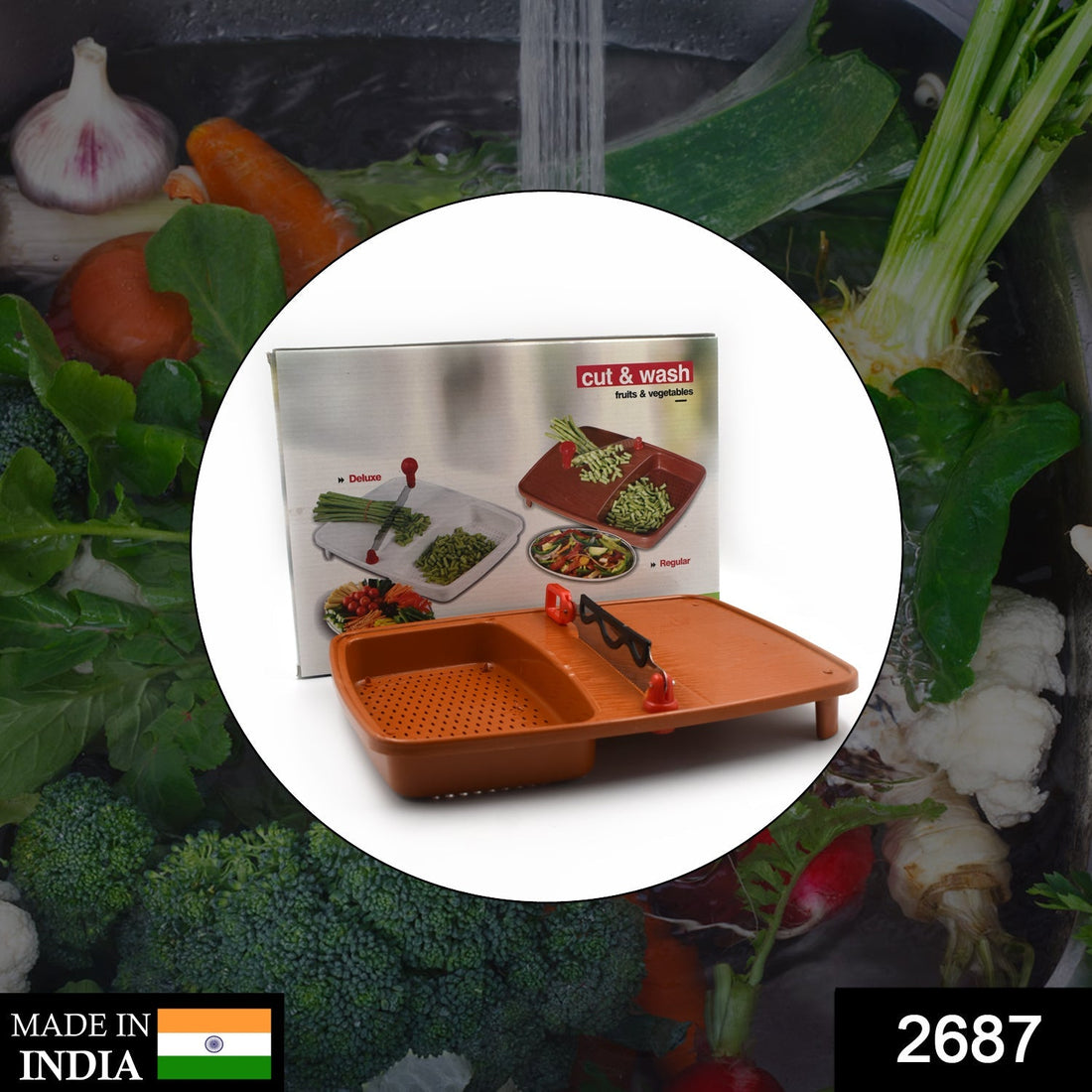 Fruit and vegetable cut and wash box with tray, for easy cleaning and cutting.