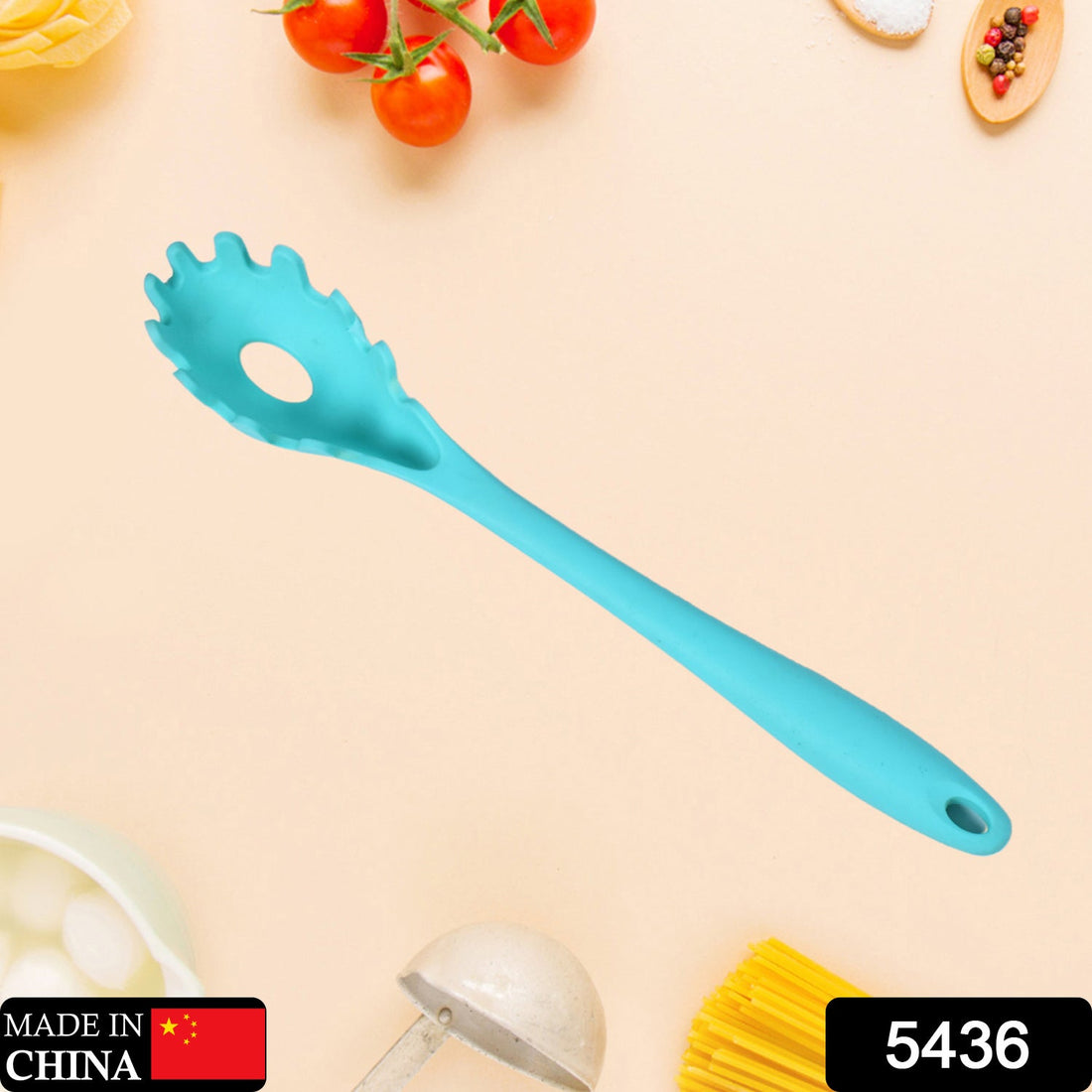 Red pasta fork for spaghetti, heat-resistant