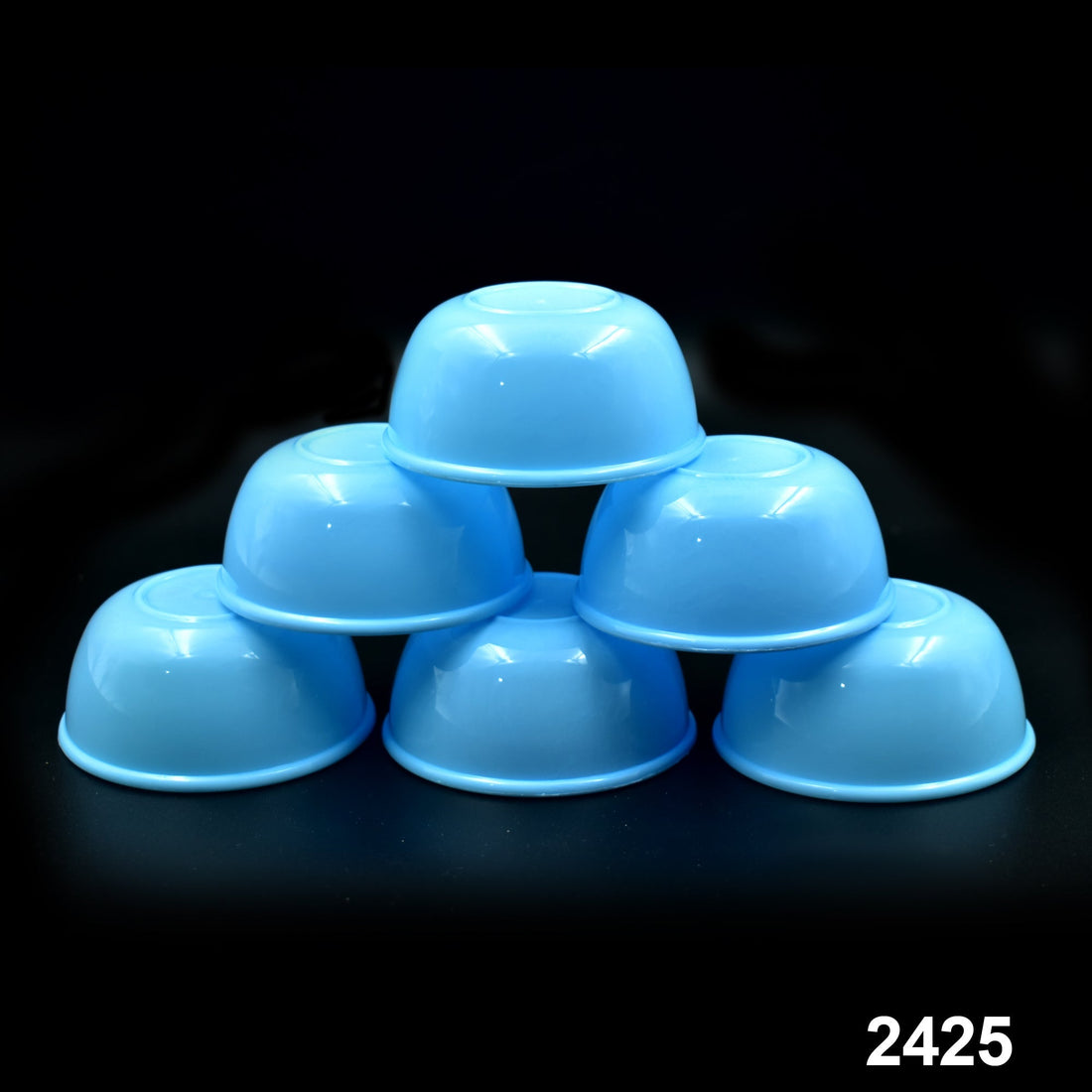 Small microwave-safe plastic bowls, set of 6.