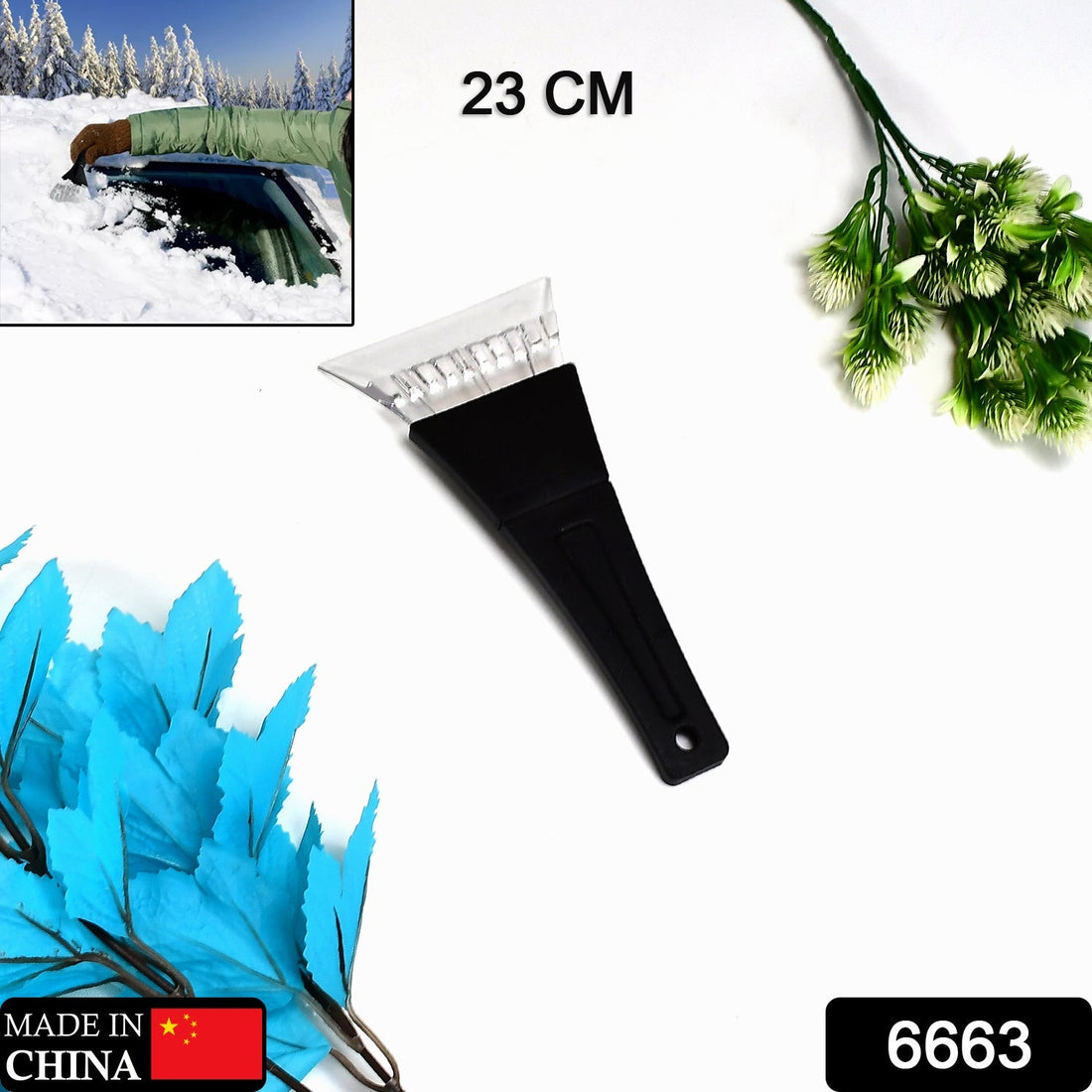 Compact ice scraper, suitable for car windshields