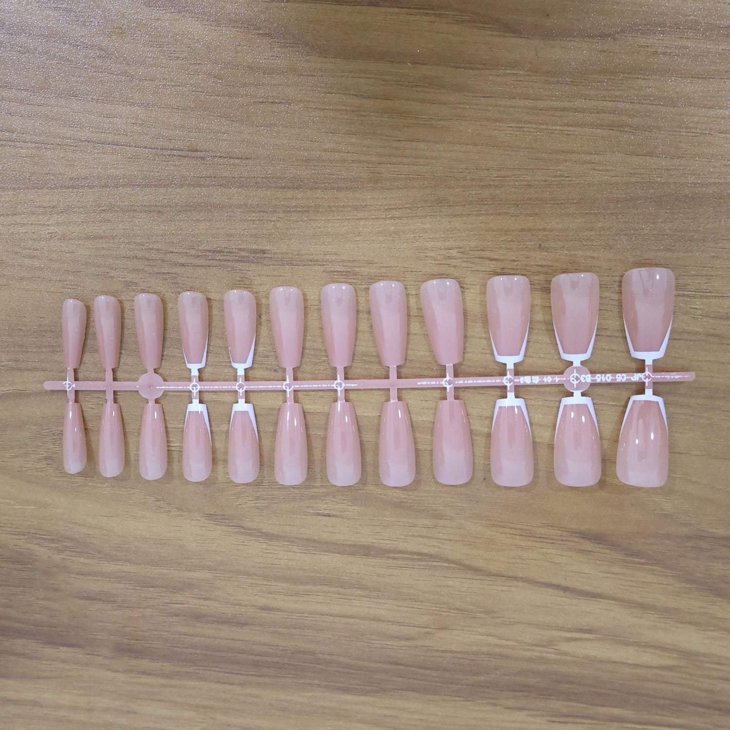 Elegant Nude Glossy Artificial Nail Tips fake nails (24 Pc Set)