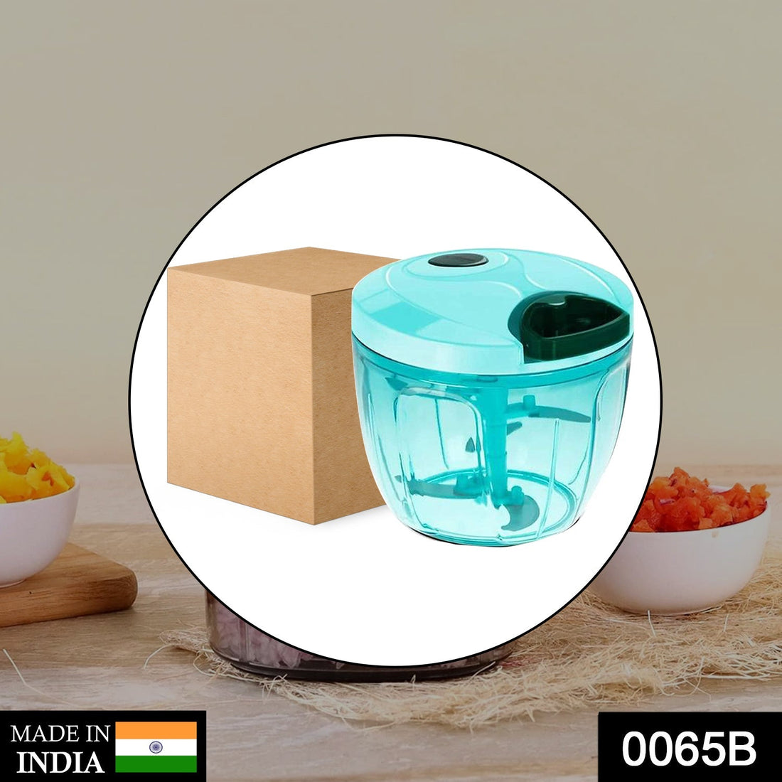 Manual vegetable slicer with a compact design and five stainless steel blades