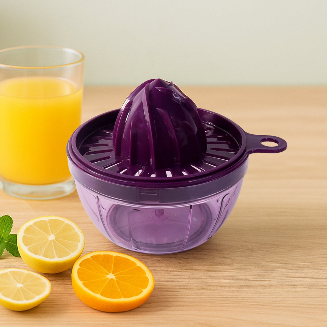 Supermom Plastic Little Hand Juicer 650ml
