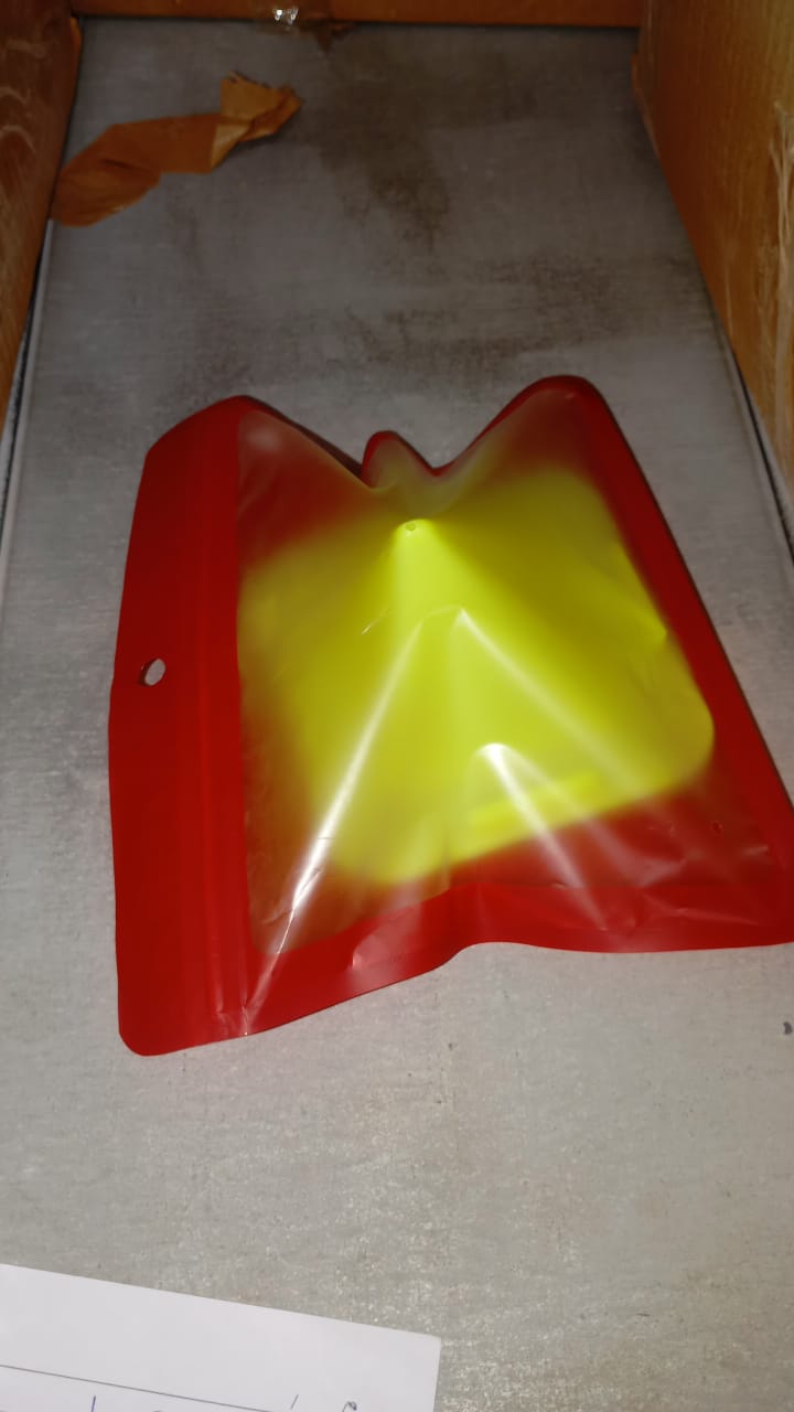 Pyramid Mobile Holder
