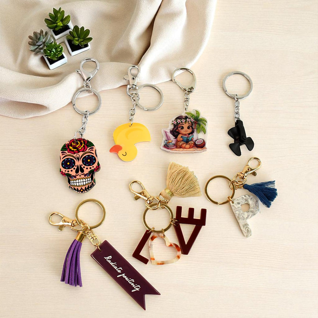 Trendy Designer Assorted Keychains (Mix Design / 1 Pc)